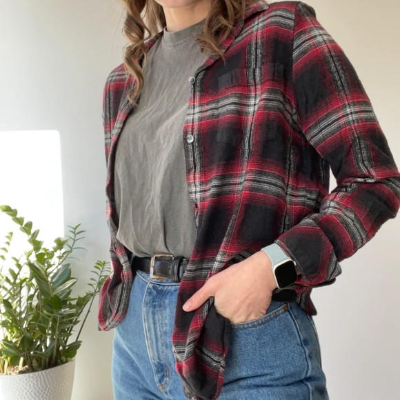 Madewell Red & Black Plaid Flannel - Picture 4 of 17